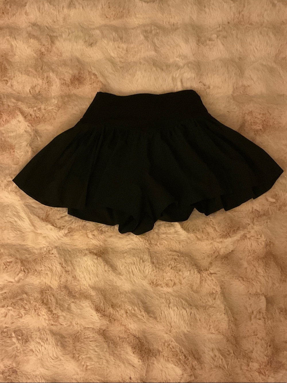 OFFLINE by Aerie black flowy shorts